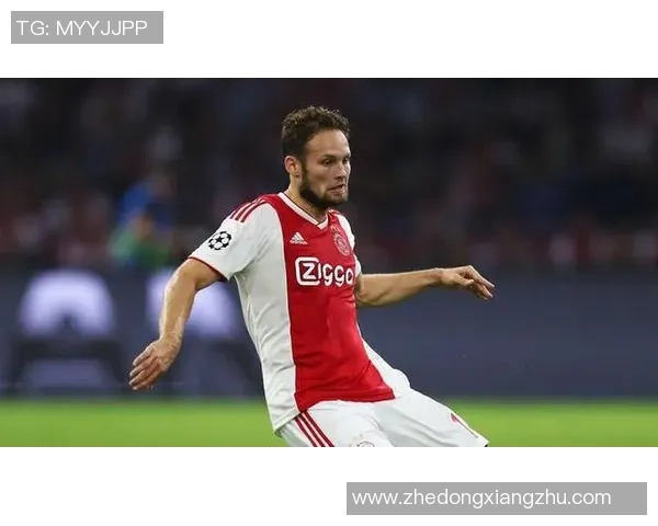 红衣足球明星是谁他在球场上的表现为何引人注目 红衣足球明星是谁他在球场上的表现为何引人注目