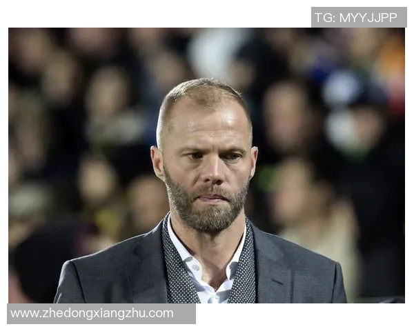 足球球星纪念衣：致敬传奇球员的时尚符号与历史传承